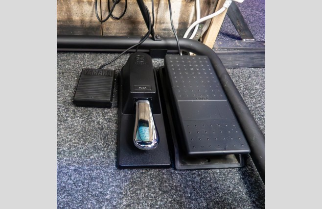 Used Yamaha Tyros 4SE Limited Edition & MS04 Speakers Ultimate Bundle (SN:BASH01025) - Image 7